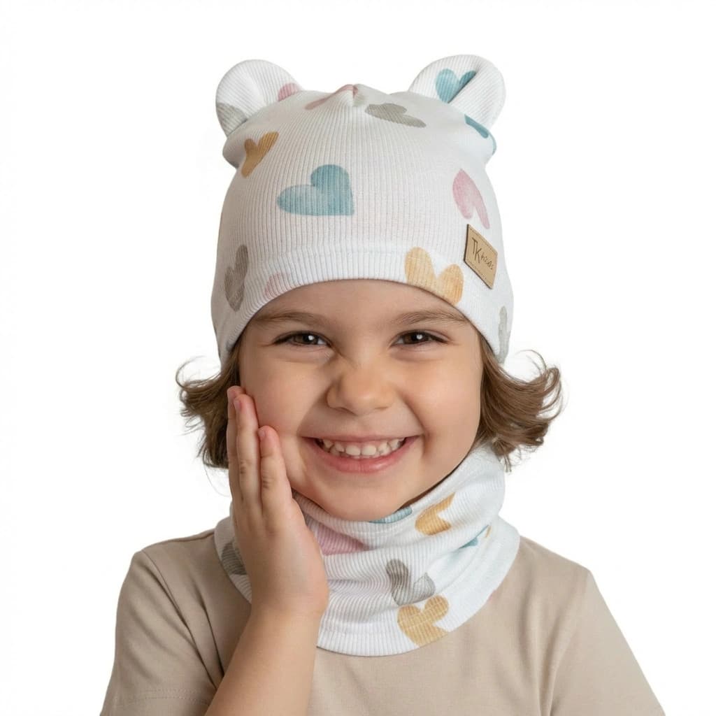 Detská prechodná čiapka s uškami a nákrčníkom - srdiečka